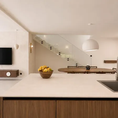 Mariva Sutivan, Modern 4br & Heated Pool Villa *