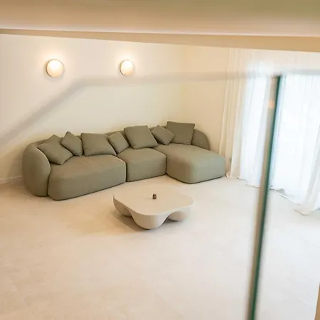 Mariva Sutivan, Modern 4br & Heated Pool * スティヴァン