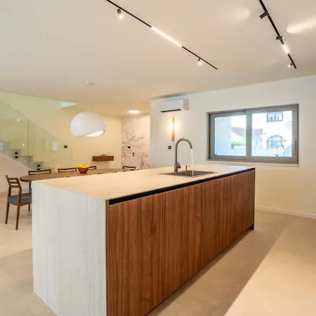 ヴィラ Mariva Sutivan, Modern 4br & Heated Pool スティヴァン