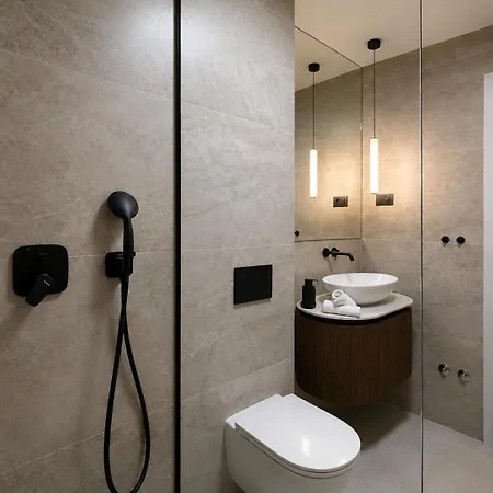 Mariva Sutivan, Modern 4br & Heated Pool * Sutivan