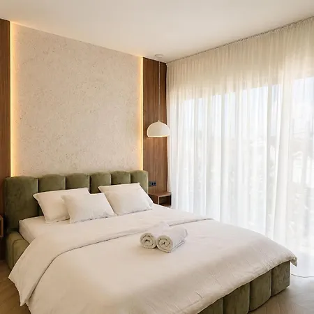 Mariva Sutivan, Modern 4br & Heated Pool Villa