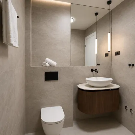 Mariva Sutivan, Modern 4br & Heated Pool * Сутіван