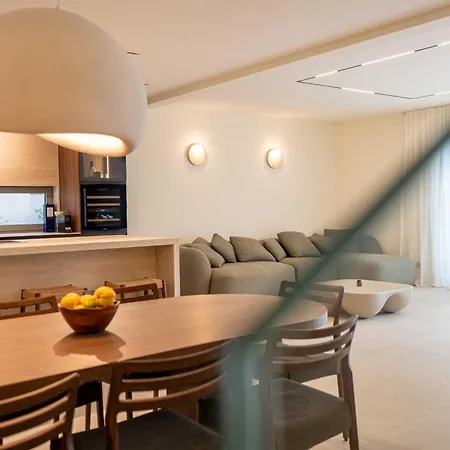 Mariva Sutivan, Modern 4br & Heated Pool * Сутіван