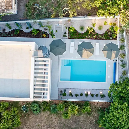 Вілла Mariva Sutivan, Modern 4br & Heated Pool Сутіван